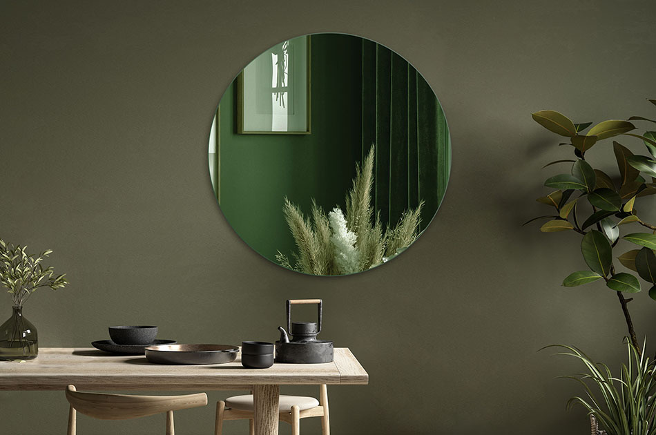 Un miroir avec un choix de couleurs de la feuille est un accessoire fonctionnel et élégant qui convient à tout intérieur. Choisissez la couleur de la feuille de miroir en fonction de vos besoins individuels et du style de l’intérieur. Une variété de couleurs de feuilles est disponible, notamment or et graphite. Le miroir peut être utilisé dans toutes les pièces, comme la salle de bains, la chambre à coucher, le couloir ou le salon. Simple en termes de montage et d'entretien quotidien.
