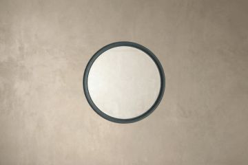 Miroirs dans un cadre laqué