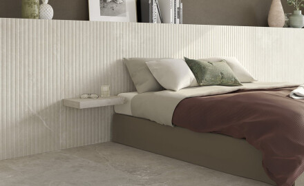 Carrelage en grès cérame rainuré pour sol, 60 x 120, gris clair mat, A4H510 Rigat-One Ermetica Bianco