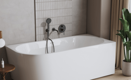 Baignoire Astri à poser contre un mur, 150 cm, à droite, livrée avec un siphon, un bouchon et un trop-plein esthétique