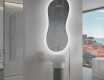 Miroir de salle de bains LED de forme irrégulière K221 #9