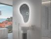 Miroir de salle de bains LED de forme irrégulière S223 #9
